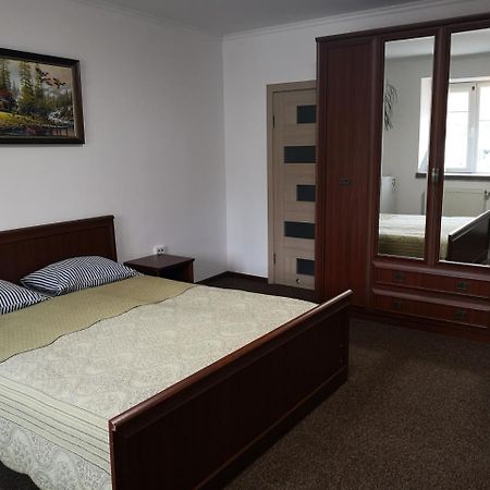 Apartments Like Hotel TTchernivtsi Extérieur photo