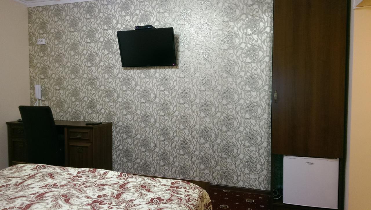 Apartments Like Hotel TTchernivtsi Extérieur photo
