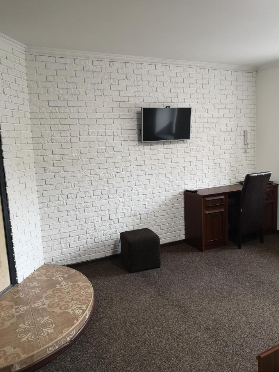 Apartments Like Hotel TTchernivtsi Extérieur photo