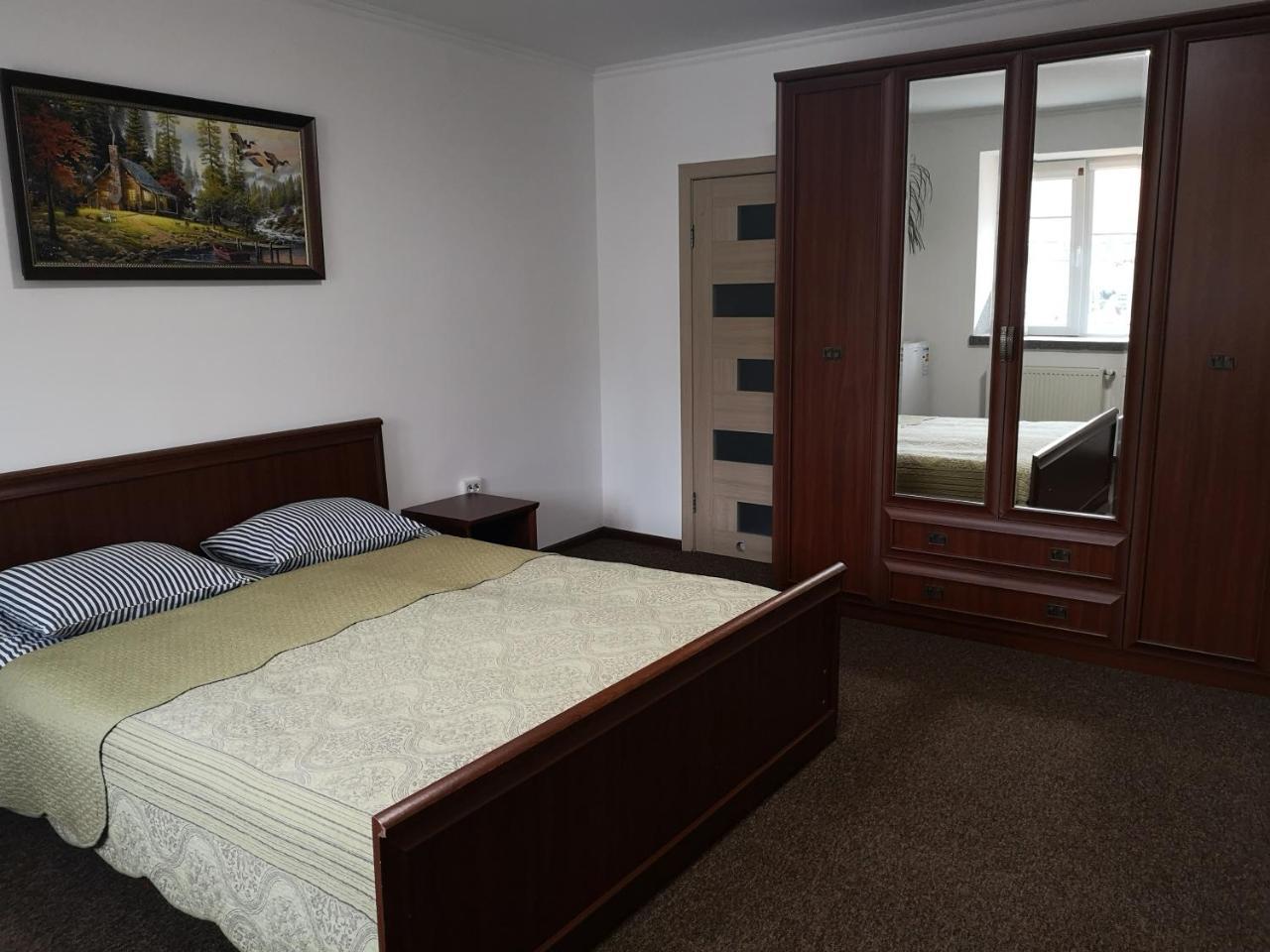 Apartments Like Hotel TTchernivtsi Extérieur photo
