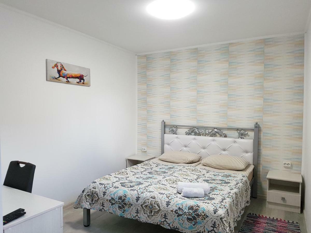 Apartments Like Hotel TTchernivtsi Extérieur photo